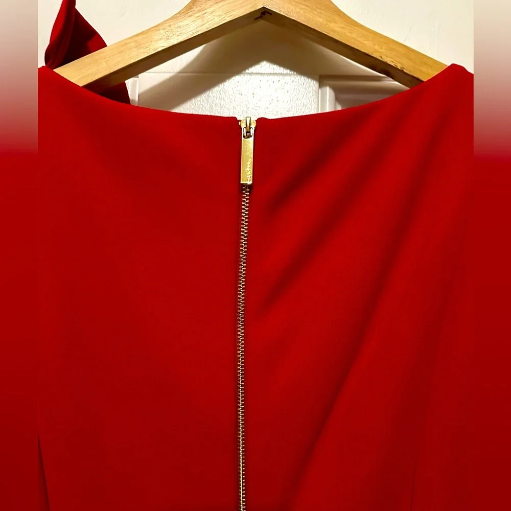 NWT Calvin Klein Women's Boat-Neck Sheath W/Shoulder Bow Dress - Size 6 - Picture 10 of 11